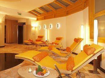 Hotel Kastell Ahlbeck  Экстерьер фото