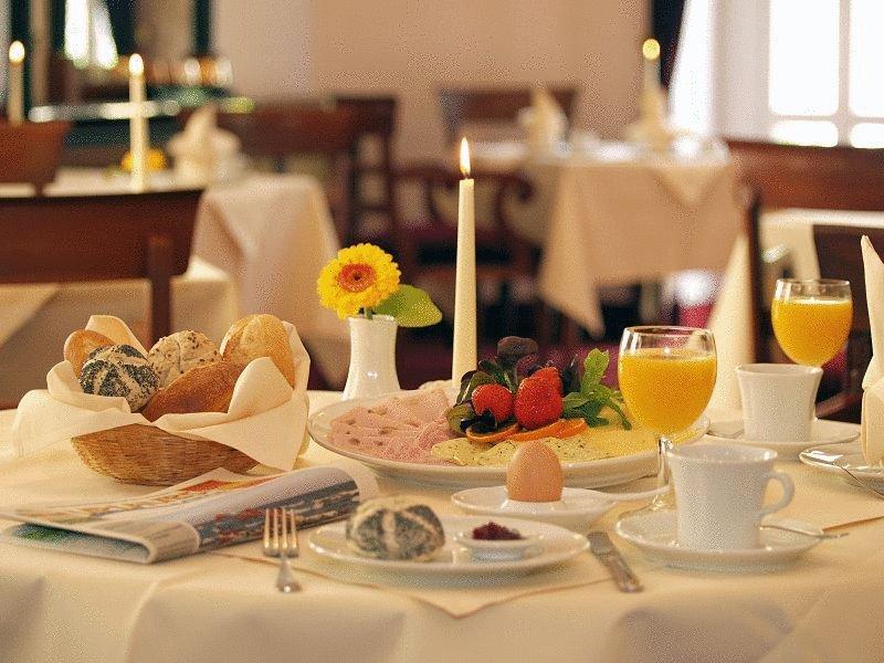 Hotel Kastell Ahlbeck  Экстерьер фото